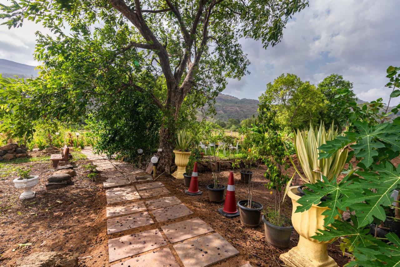 Saffronstays Vyom Farms Karjat Bagian luar foto
